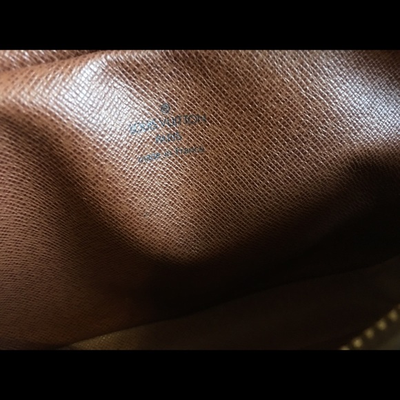 SOLD OUT! Louis Vuitton Marly crossbody bag - Picture 7 of 8